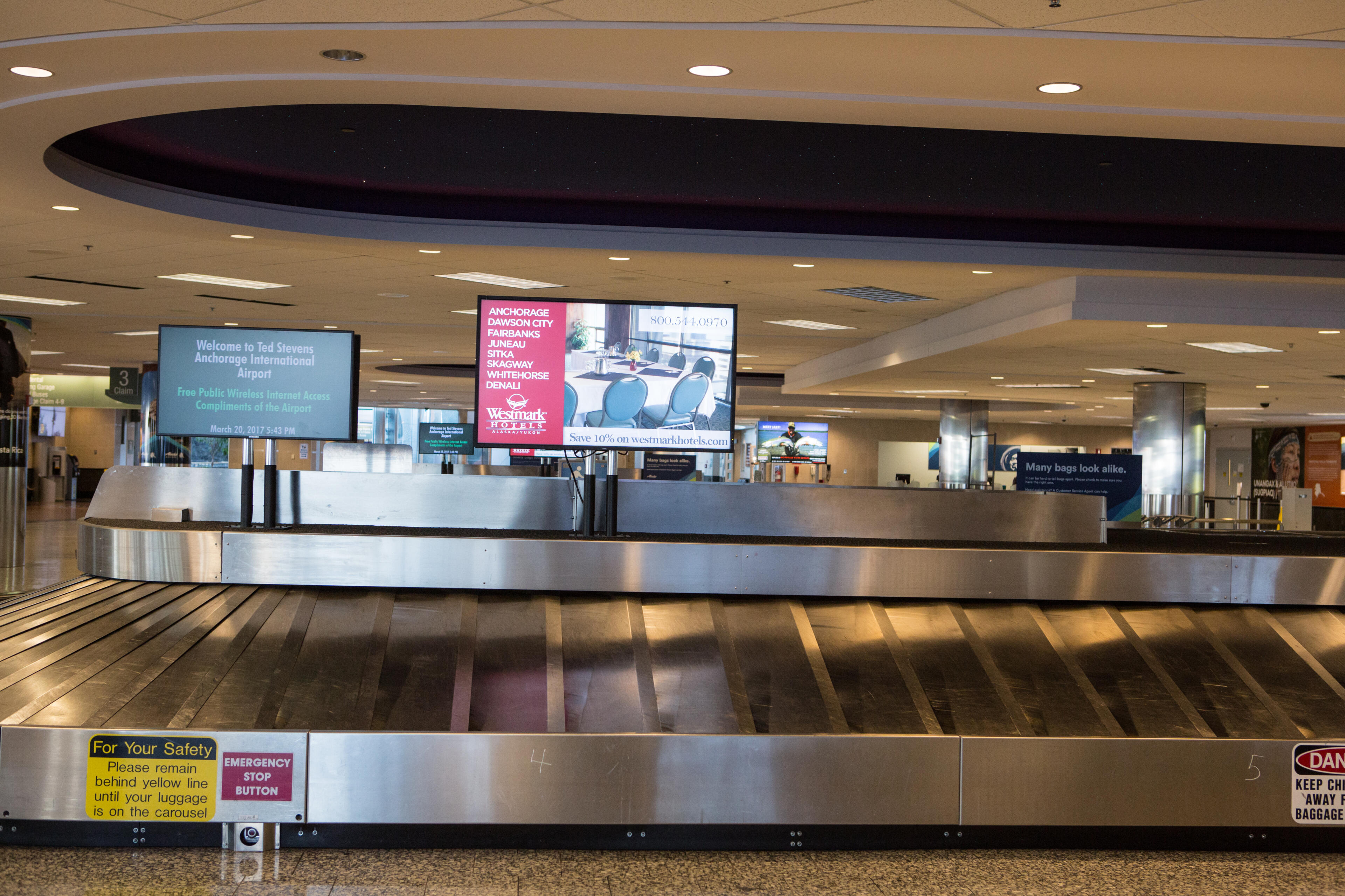 Bag Claim Digital Network (10 Screens) Alaska Channel